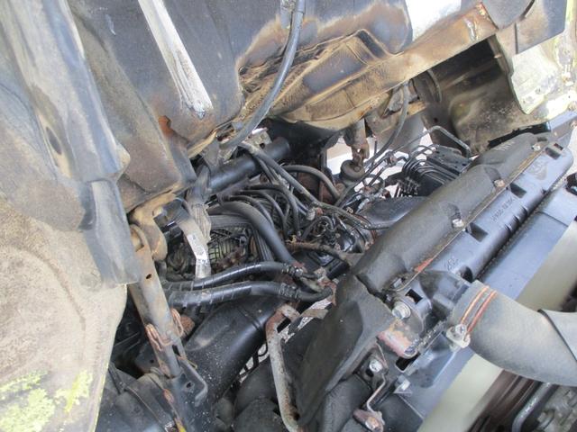 キャンター 全低床ダンプ　４ＷＤ　新品メッキパーツ　エアコン　パワステ　パワーウィンドウ（48枚目）