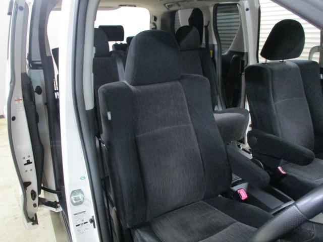 ヴェルファイア 2.4Z 4WD ワンオーナー 社外ナビ・TV 後席フリップダウンモニター バックカメラ 中古スタッドレス+アルミ(11枚目)