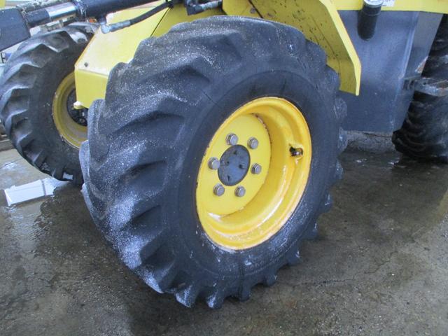 日本 ベースグレード　４ＷＤ　稼働時間３８４５ｈｒｓ　ヒーター（32枚目）