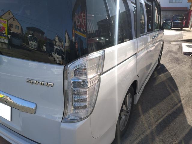 ステップワゴンスパーダ Ｚ　純正９インチナビ　フルセグＴＶ　Ｂカメラ　Ｂｌｕｅｔｏｏｔｈ　両側パワースライドドア　横滑り防止　ＨＩＤヘッドライト　ＥＴＣ　ドライブレコーダー前後　レザー調シートカバー　スペアキー（35枚目）