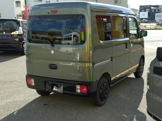 エブリイ Jリミテッド ターボ 4WD 届出済未使用車 新品Bluetooth対応ナビ デュアルカメラブレーキ LEDヘッドライト オートライト キーレスプッシュスタート 両側パワースライドドア シートヒーター(8枚目)