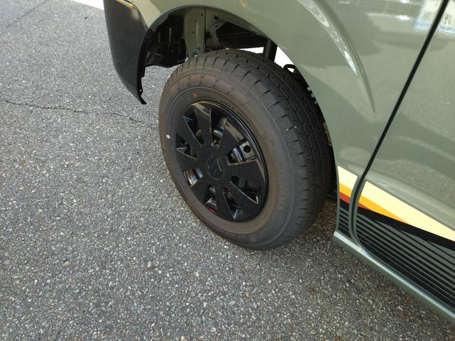 エブリイ Jリミテッド ターボ 4WD 届出済未使用車 新品Bluetooth対応ナビ デュアルカメラブレーキ LEDヘッドライト オートライト キーレスプッシュスタート 両側パワースライドドア シートヒーター(13枚目)