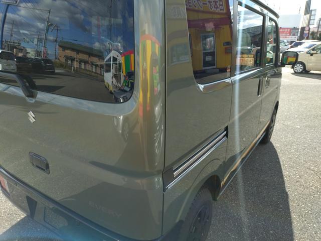 エブリイ Jリミテッド ターボ 4WD 届出済未使用車 新品Bluetooth対応ナビ デュアルカメラブレーキ LEDヘッドライト オートライト キーレスプッシュスタート 両側パワースライドドア シートヒーター(26枚目)