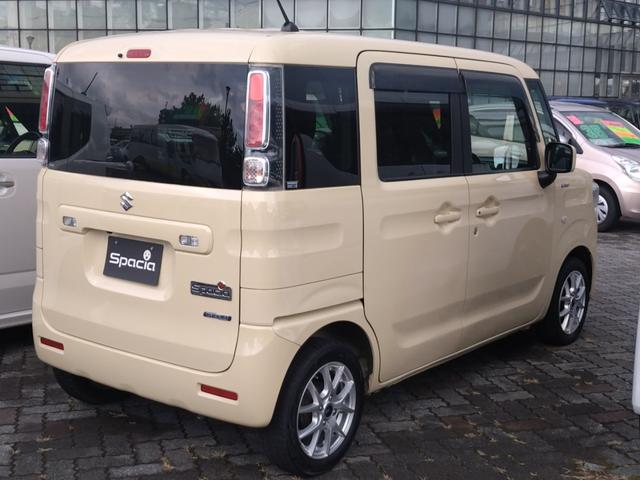 スペーシア ハイブリッドＧ　４ＷＤ　ナビ　フルセグＴＶ　Ｂｌｕｅｔｏｏｔｈ　Ｂカメラ　両側スライドドア　プッシュスタート　シートヒーター　オートライト　アイドリングストップ　キーレスプッシュスタート（10枚目）