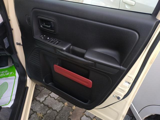 スペーシア ハイブリッドＧ　４ＷＤ　ナビ　フルセグＴＶ　Ｂｌｕｅｔｏｏｔｈ　Ｂカメラ　両側スライドドア　プッシュスタート　シートヒーター　オートライト　アイドリングストップ　キーレスプッシュスタート（32枚目）