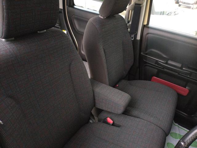 スペーシア ハイブリッドＧ　４ＷＤ　ナビ　フルセグＴＶ　Ｂｌｕｅｔｏｏｔｈ　Ｂカメラ　両側スライドドア　プッシュスタート　シートヒーター　オートライト　アイドリングストップ　キーレスプッシュスタート（33枚目）