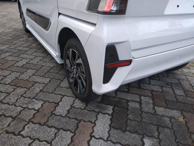 タント カスタムＸ　４ＷＤ　衝突被害軽減ブレーキ　純正ツートンカラー　ナビ　フルセグＴＶ　Ｂｌｕｅｔｏｏｔｈ　Ｂカメラ　両側パワースライドドア　ＬＥＤヘッドライト　シートヒーター　寒冷地仕様（27枚目）