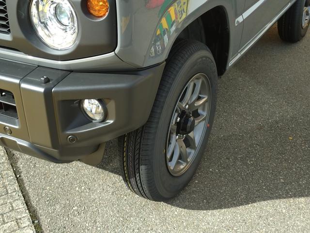 ジムニー ＸＣ　４ＷＤ　ターボ　届出済未使用車　ナビ　フルセグＴＶ　Ｂｌｕｅｔｏｏｔｈ　スズキセーフティサポート　ＬＥＤヘッドライト　オートライト　スマートキー　オートクルーズコントロール　シートヒーター（17枚目）