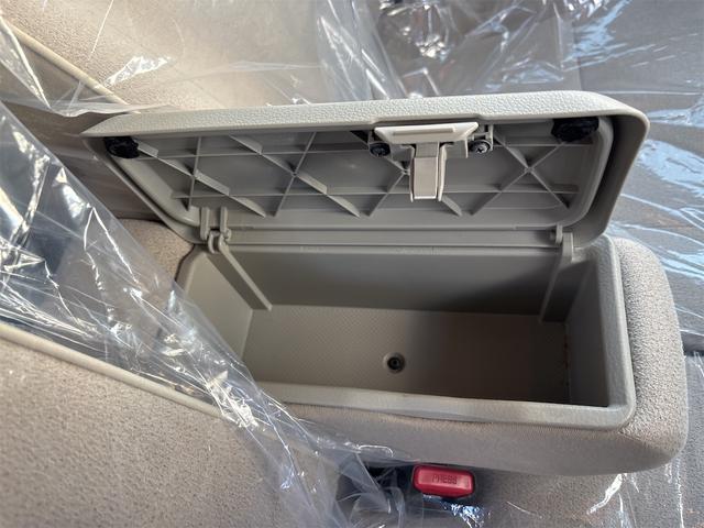 ムーヴキャンバス Ｘメイクアップリミテッド　ＳＡＩＩＩ　４ＷＤ／スマートアシスト／純正ナビ／フルセグＴＶ／パノラマモニター／Ｂｌｕｅｔｏｏｔｈ　Ａｕｄｉｏ／ＤＶＤ再生／両側パワースライドドア／プッシュスタート／スマートキー／オートライト／オートライト（35枚目）