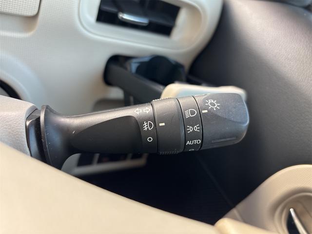 ムーヴキャンバス Ｘメイクアップリミテッド　ＳＡＩＩＩ　４ＷＤ／スマートアシスト／純正ナビ／フルセグＴＶ／パノラマモニター／Ｂｌｕｅｔｏｏｔｈ　Ａｕｄｉｏ／ＤＶＤ再生／両側パワースライドドア／プッシュスタート／スマートキー／オートライト／オートライト（38枚目）