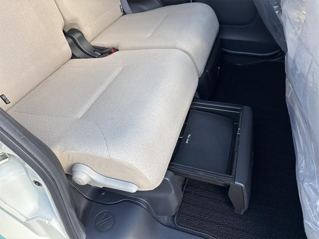 ムーヴキャンバス Ｘメイクアップリミテッド　ＳＡＩＩＩ　４ＷＤ／スマートアシスト／純正ナビ／フルセグＴＶ／パノラマモニター／Ｂｌｕｅｔｏｏｔｈ　Ａｕｄｉｏ／ＤＶＤ再生／両側パワースライドドア／プッシュスタート／スマートキー／オートライト／オートライト（50枚目）