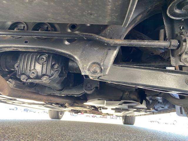 インプレッサスポーツ ２．０ｉ－Ｓアイサイト　４ＷＤ　衝突被害軽減ブレーキ　パワーシート　ナビ・ＴＶ　Ｂｌｕｅｔｏｏｔｈ　バックカメラ　クルーズコントロール　本革ステアリング　パドルシフト　純正１７アルミホイール（6枚目）