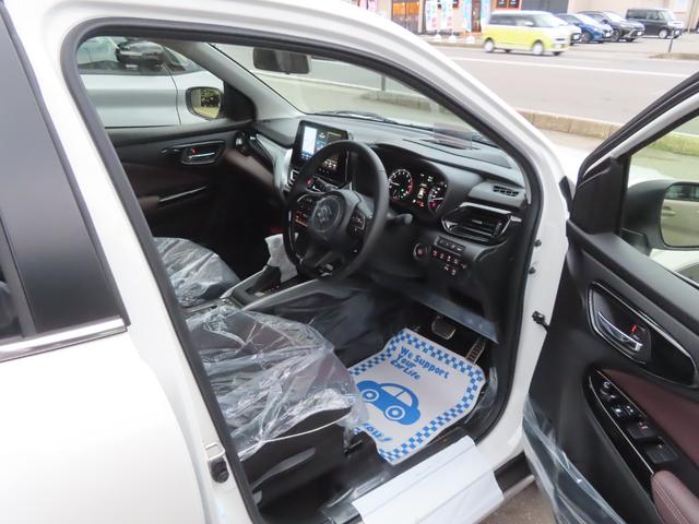 フロンクス ベースグレード 4WD 登録済未使用車 全周囲カメラ 9インチナビ AppleCarplay 全車速追従クルコン クリアランスソナー BSM ブレーキホールド HUD 突軽減ブレーキ シートヒーター(9枚目)