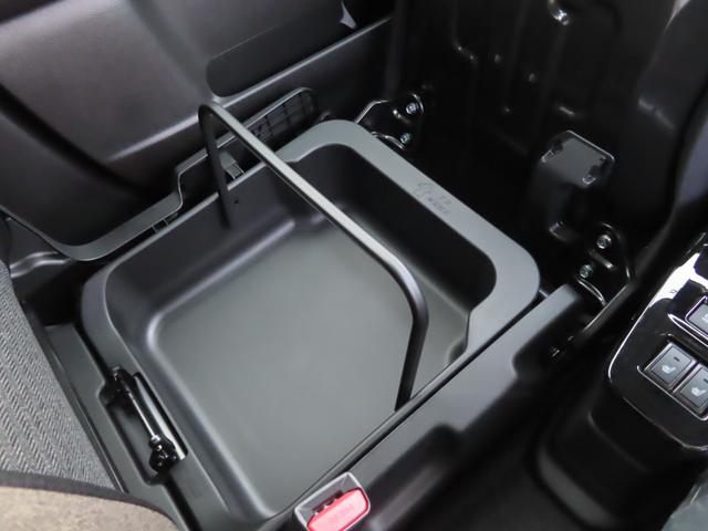 クロスビー ハイブリッドＭＺ　登録済未使用車　全周囲カメラ　９インチナビ　アップルカープレイ　ドラレコ（前後）ＥＴＣ　フロアマット　ドアバイザー　スタッドレスタイヤアルミホイール付　全車速追従クルコン　シートヒーター　ＢＳＭ（26枚目）