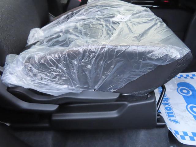 クロスビー ハイブリッドＭＺ　登録済未使用車　全周囲カメラ　９インチナビ　アップルカープレイ　ドラレコ（前後）ＥＴＣ　フロアマット　ドアバイザー　スタッドレスタイヤアルミホイール付　全車速追従クルコン　シートヒーター　ＢＳＭ（35枚目）