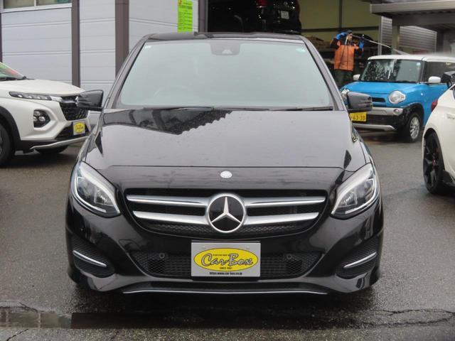 Ｂクラス Ｂ１８０　ターボ　ディーラー車　ワンオーナーカー　走行１２５００ｋｍ　プッシュスタート　ＢＳＭ　ＬＥＤオートライト　バックガイドモニター　Ｂｌｕｅｔｏｏｔｈ　シートヒーター　オート格納ヒーテッドドアミラー（3枚目）