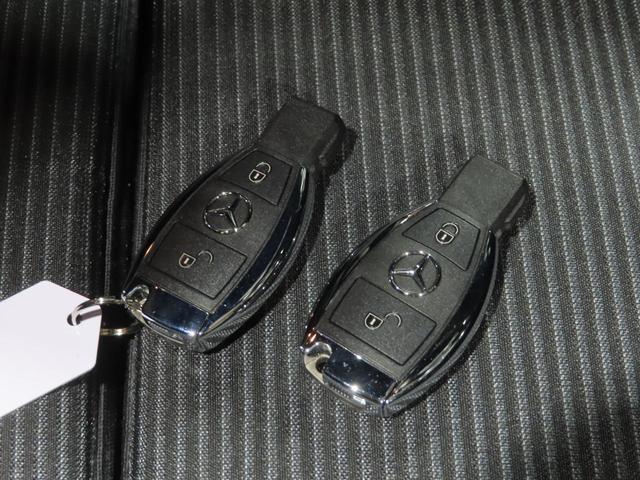 Ｂクラス Ｂ１８０　ターボ　ディーラー車　ワンオーナーカー　走行１２５００ｋｍ　プッシュスタート　ＢＳＭ　ＬＥＤオートライト　バックガイドモニター　Ｂｌｕｅｔｏｏｔｈ　シートヒーター　オート格納ヒーテッドドアミラー（42枚目）