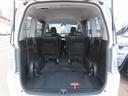 3rdシートを格納した状態です。跳ね上げ式よりも広くて使いやすいラゲッジスペースが確保できます!