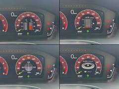 �ܣҥ⡼�ɤǤϥ졼���󥰥����Τ褦�ʥǥ�������Ѥ��ޤ����������Υ���ե��᡼�����ǥ����ץ쥤�Ϥ��Τޤޤˡ�����˥��󥵡������ɲä���ޤ��� 6