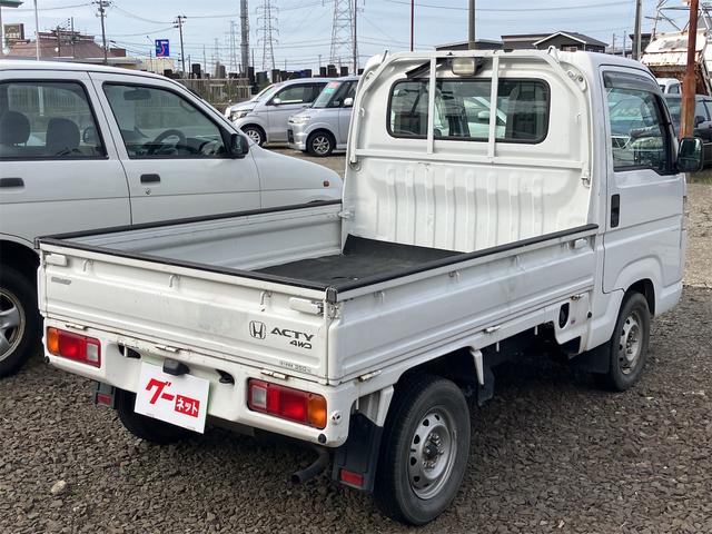 アクティトラック 　４ＷＤ　軽トラック　ＭＴ　ＥＴＣ　キーレスエントリー　エアコン　パワーウィンドウ　運転席エアバッグ（5枚目）