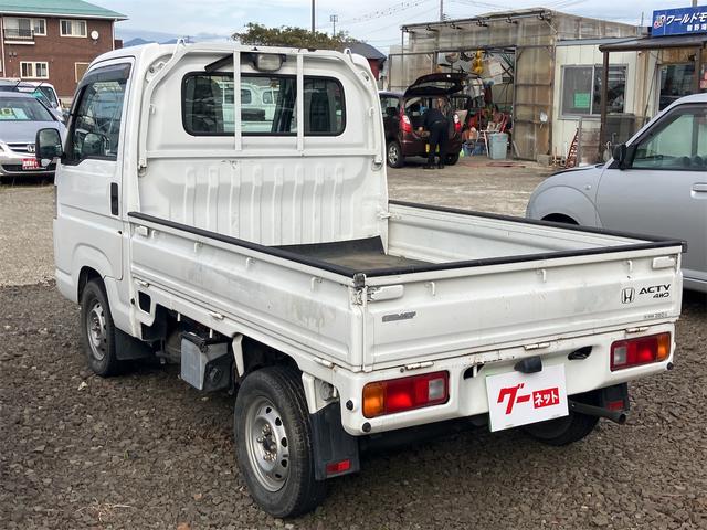 アクティトラック 　４ＷＤ　軽トラック　ＭＴ　ＥＴＣ　キーレスエントリー　エアコン　パワーウィンドウ　運転席エアバッグ（7枚目）