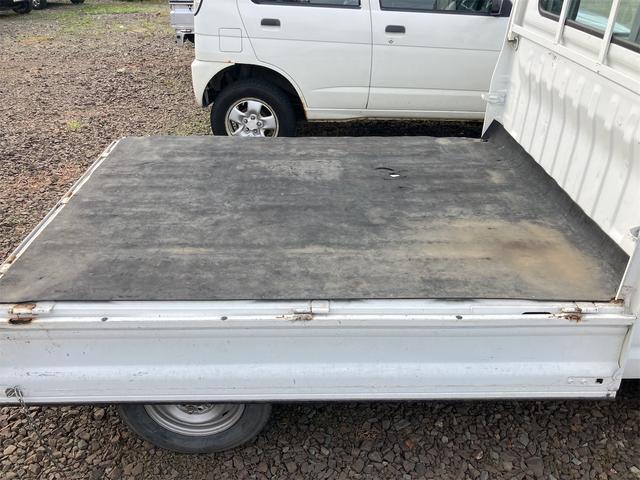 アクティトラック 　４ＷＤ　軽トラック　ＭＴ　ＥＴＣ　キーレスエントリー　エアコン　パワーウィンドウ　運転席エアバッグ（29枚目）