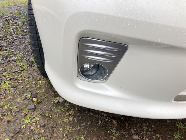 セレナ ハイウェイスター　４ＷＤ　バックカメラ　ナビ　オートクルーズコントロール　両側電動スライドドア　スマートキー　電動格納ミラー　３列シート　ＣＶＴ　アルミホイール　ＣＤ　ＤＶＤ再生　ミュージックプレイヤー接続可（19枚目）