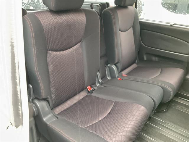 セレナ ハイウェイスター　４ＷＤ　バックカメラ　ナビ　オートクルーズコントロール　両側電動スライドドア　スマートキー　電動格納ミラー　３列シート　ＣＶＴ　アルミホイール　ＣＤ　ＤＶＤ再生　ミュージックプレイヤー接続可（27枚目）