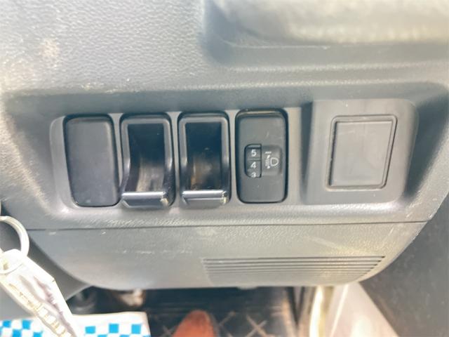 ハイゼットトラック 　４ＷＤ　ＭＴ　エアコン（12枚目）