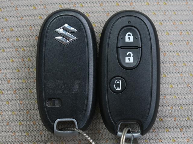 スペーシア Ｘ　４ＷＤ　両側スライド・片側電動　スマートキー　アイドリングストップ　電動格納ミラー　シートヒーター　ベンチシート　ＣＶＴ　盗難防止システム　ＡＢＳ　ＣＤ　ミュージックプレイヤー接続可　アルミホイール（9枚目）