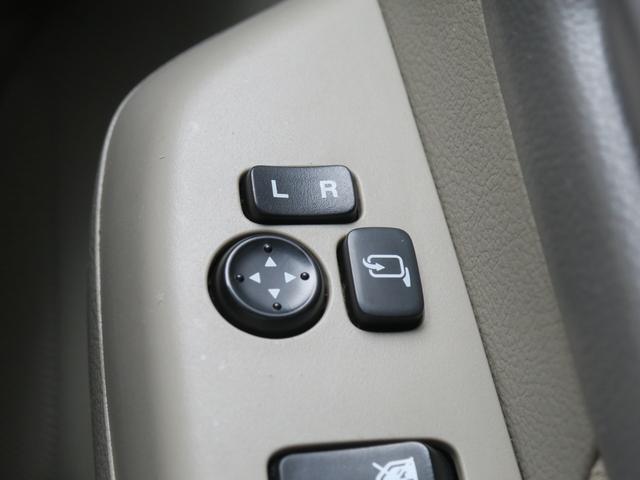 スペーシア Ｘ　４ＷＤ　両側スライド・片側電動　スマートキー　アイドリングストップ　電動格納ミラー　シートヒーター　ベンチシート　ＣＶＴ　盗難防止システム　ＡＢＳ　ＣＤ　ミュージックプレイヤー接続可　アルミホイール（11枚目）