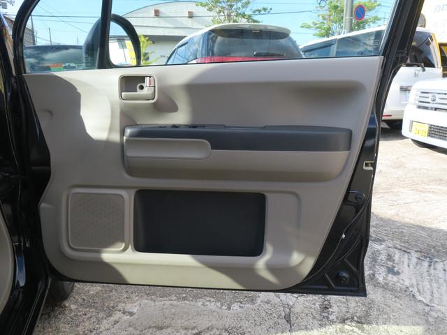 ライフ Ｃ　４ＷＤ　キーレスエントリー　ベンチシート　ＡＴ　ＡＢＳ　ＣＤ　ＭＤ　ミュージックプレイヤー接続可　アルミホイール　衝突安全ボディ　エアコン　パワーステアリング　パワーウィンドウ　運転席エアバッグ（7枚目）