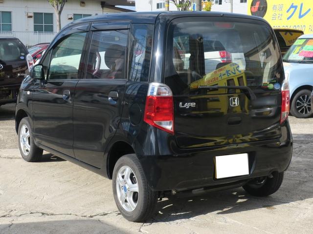 ライフ Ｃ　４ＷＤ　キーレスエントリー　ベンチシート　ＡＴ　ＡＢＳ　ＣＤ　ＭＤ　ミュージックプレイヤー接続可　アルミホイール　衝突安全ボディ　エアコン　パワーステアリング　パワーウィンドウ　運転席エアバッグ（16枚目）