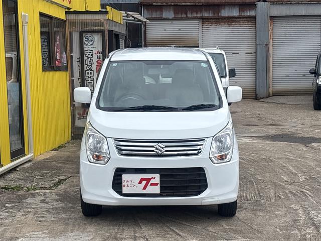 ワゴンＲ ＦＸ　４ＷＤ　キーレスエントリー　アイドリングストップ　シートヒーター　ＭＴ　盗難防止システム　ＡＢＳ　ＣＤ　ミュージックプレイヤー接続可　衝突安全ボディ　エアコン　パワーステアリング　パワーウィンドウ（13枚目）