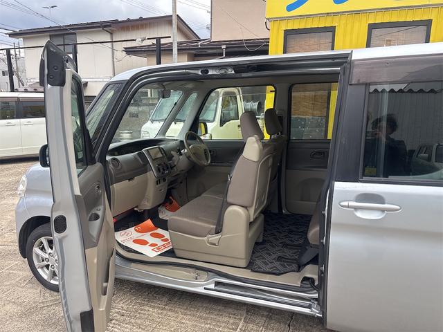 タント Ｌ　４ＷＤ　スライドドア　ナビ　ＴＶ　キーレスエントリー　アイドリングストップ　ベンチシート　ＣＶＴ　盗難防止システム　ＡＢＳ　ＣＤ　ＤＶＤ再生　ＵＳＢ　ミュージックプレイヤー接続可　Ｂｌｕｅｔｏｏｔｈ（35枚目）