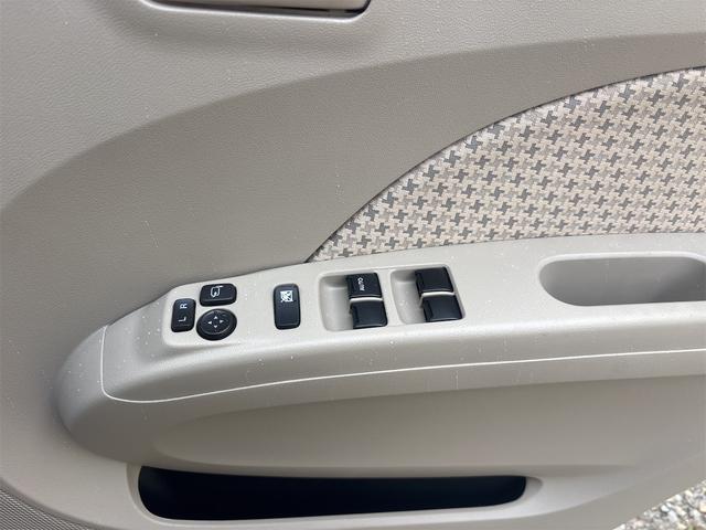 アルト G4 4WD スマートキー 電動格納ミラー シートヒーター CVT 盗難防止システム ABS CD 衝突安全ボディ エアコン パワーステアリング パワーウィンドウ(7枚目)