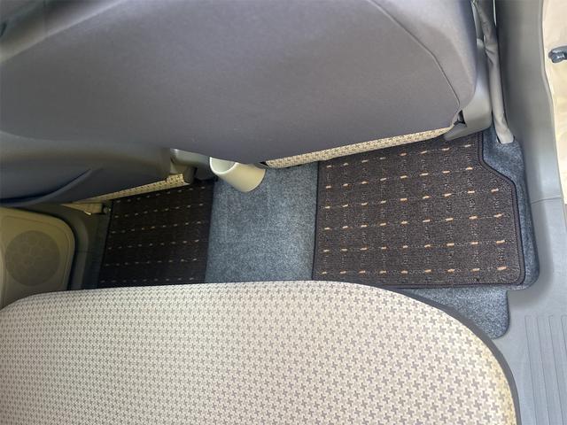 アルト G4 4WD スマートキー 電動格納ミラー シートヒーター CVT 盗難防止システム ABS CD 衝突安全ボディ エアコン パワーステアリング パワーウィンドウ(27枚目)