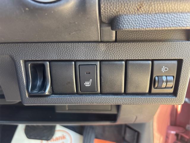 アルトラパン X 4WD スマートキー シートヒーター ベンチシート CVT 盗難防止システム ABS CD アルミホイール 衝突安全ボディ エアコン パワーステアリング パワーウィンドウ(8枚目)