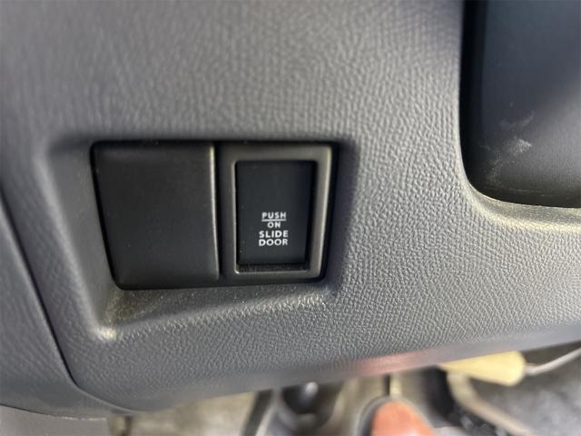 パレットＳＷ ＸＳ　４ＷＤ　両側スライド・片側電動　ナビ　オートライト　ＨＩＤ　スマートキー　シートヒーター　ベンチシート　ＣＶＴ　盗難防止システム　ＡＢＳ　ＣＤ　ＤＶＤ再生　アルミホイール　衝突安全ボディ　エアコン（9枚目）