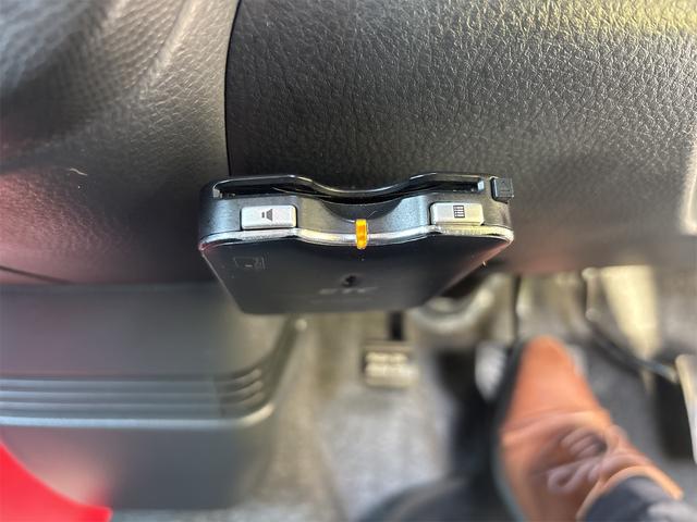 ワゴンＲスティングレー Ｘ　４ＷＤ　ＥＴＣ　ＨＩＤ　スマートキー　電動格納ミラー　シートヒーター　ベンチシート　ＣＶＴ　盗難防止システム　ＡＢＳ　ＣＤ　アルミホイール　衝突安全ボディ　エアコン　パワーステアリング（7枚目）