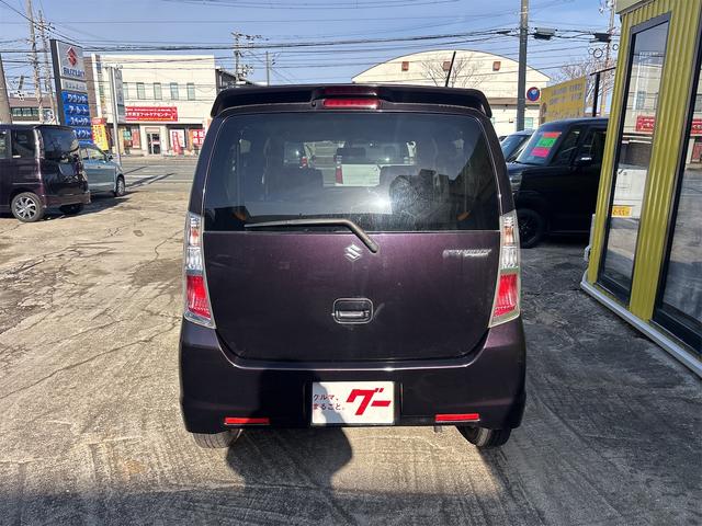 ワゴンＲスティングレー Ｘ　４ＷＤ　ＥＴＣ　ＨＩＤ　スマートキー　電動格納ミラー　シートヒーター　ベンチシート　ＣＶＴ　盗難防止システム　ＡＢＳ　ＣＤ　アルミホイール　衝突安全ボディ　エアコン　パワーステアリング（17枚目）