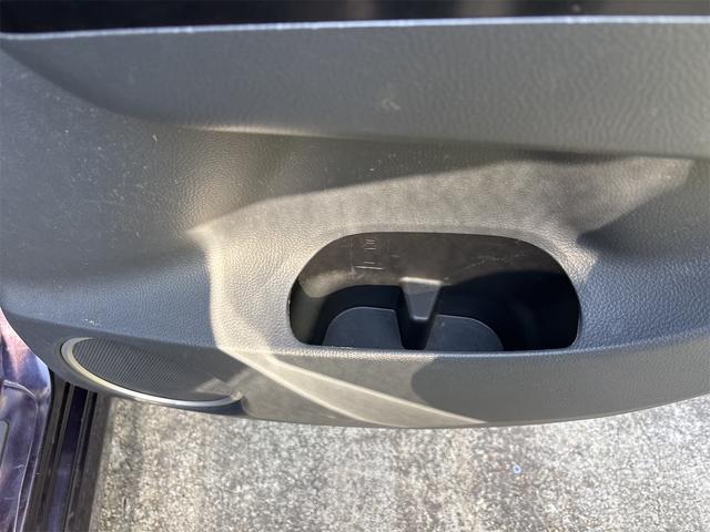 ワゴンＲスティングレー Ｘ　４ＷＤ　ＥＴＣ　ＨＩＤ　スマートキー　電動格納ミラー　シートヒーター　ベンチシート　ＣＶＴ　盗難防止システム　ＡＢＳ　ＣＤ　アルミホイール　衝突安全ボディ　エアコン　パワーステアリング（28枚目）