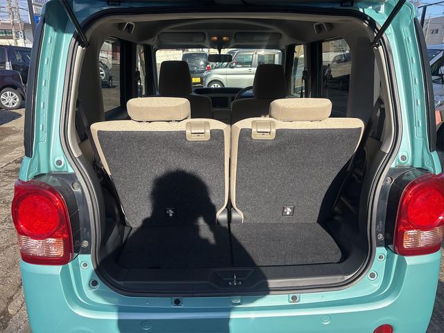 ムーヴキャンバス Ｘ　４ＷＤ　両側スライドドア　オートライト　スマートキー　アイドリングストップ　ベンチシート　ＣＶＴ　盗難防止システム　ＡＢＳ　ＥＳＣ　ＣＤ　ＵＳＢ　ミュージックプレイヤー接続可　衝突安全ボディ　エアコン（19枚目）