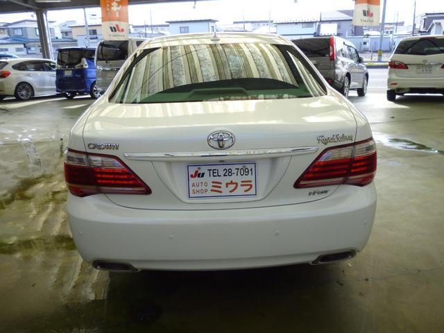 クラウン ３．０ロイヤルサルーンｉ－Ｆｏｕｒ　プレミアムＥＤ　４ＷＤ　純正ＨＤＤナビ　ＴＶ　Ｂカメラ　ＥＴＣ　サンルーフ　パワーシート（5枚目）