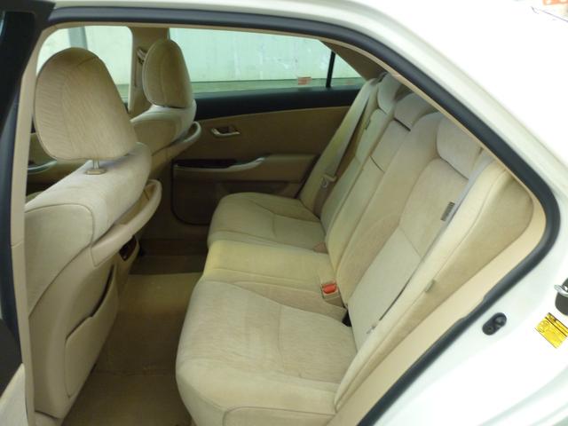 クラウン ３．０ロイヤルサルーンｉ－Ｆｏｕｒ　プレミアムＥＤ　４ＷＤ　純正ＨＤＤナビ　ＴＶ　Ｂカメラ　ＥＴＣ　サンルーフ　パワーシート（17枚目）