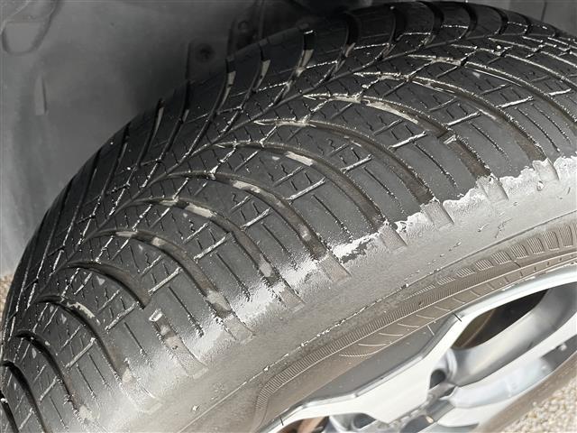 ジープ・レネゲード トレイルホーク　ワンオーナー　４ＷＤ　純正ナビ　クルーズコントロール　リアクリアランスソナー　アイドリングストップ　バックカメラ　ルーフレール　プッシュスタート　オートライト　ＬＥＤライト　フォグ　リアフォグ　ＥＴＣ（36枚目）