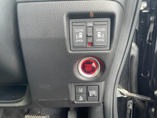 N-BOXカスタム L ワンオーナー 社外メモリーナビ ホンダセンシング レーダークルーズ 両側パワースライドドア ステアリングリモコン シートヒーター シートバックテーブル バックカメラ ドライブレコーダー LEDライト(12枚目)