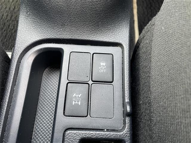 ヴィッツ １．３Ｆ　ＬＥＤエディション　４ＷＤ　純正メモリーナビ　純正エンジンスターター　バックカメラ　ビルトインＥＴＣ　ドライブレコーダー　オートライト　ＬＥＤライト　プッシュスタート　ドアバイザー　フロアマット（8枚目）