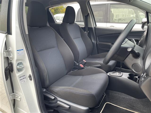 ヴィッツ １．３Ｆ　ＬＥＤエディション　４ＷＤ　純正メモリーナビ　純正エンジンスターター　バックカメラ　ビルトインＥＴＣ　ドライブレコーダー　オートライト　ＬＥＤライト　プッシュスタート　ドアバイザー　フロアマット（18枚目）