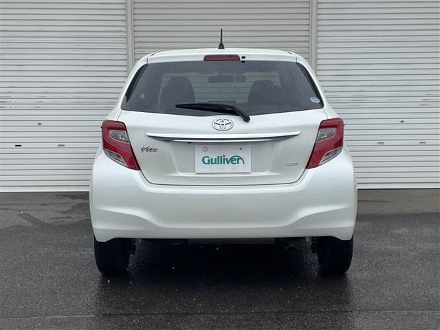 ヴィッツ １．３Ｆ　ＬＥＤエディション　４ＷＤ　純正メモリーナビ　純正エンジンスターター　バックカメラ　ビルトインＥＴＣ　ドライブレコーダー　オートライト　ＬＥＤライト　プッシュスタート　ドアバイザー　フロアマット（24枚目）